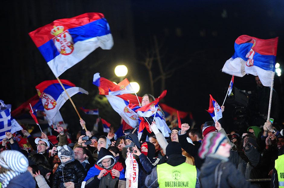 Празднование победы Сербии на чемпионате Европы по ватерполу