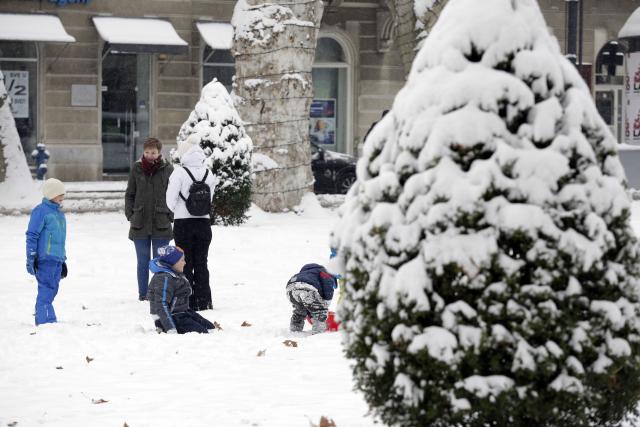 Первый снегопад в Загребе в январе 2016 г. 