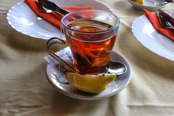Чай в черногорских кафе. Фото: А.Новикова, BalkanPro.ru