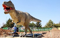 Строительство парка динозавров в Нови-Саде. Фото: Novosti.rs