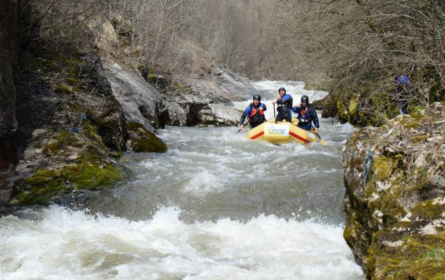 Рафтинг по реке Височица у подножья горы Стара-Планина