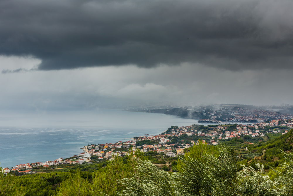 Непогода в Средней Далмации от Сплита до Брача