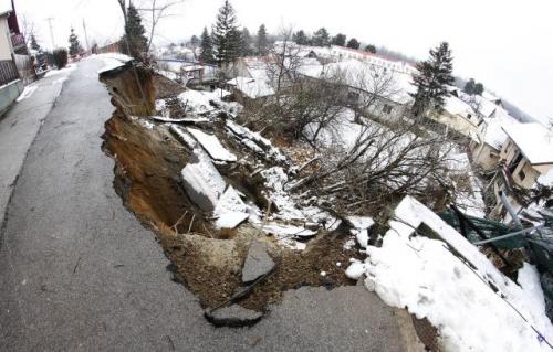 Оползень в Сремски-Карловцы