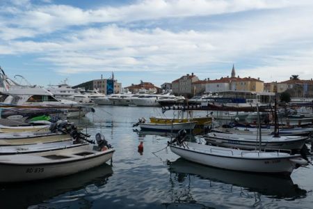Поток российских туристов в Черногорию сократится на 25% Город Будва. Фото: BalkanPro.ru