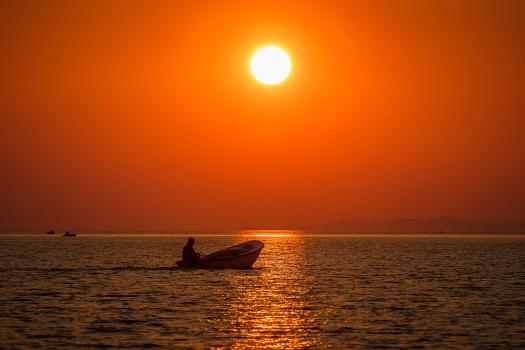 Закат в хорватской Рогознице