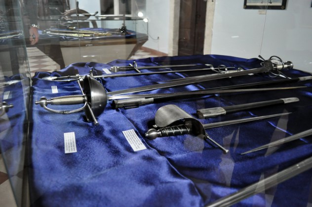Выставка холодного оружия в Которе