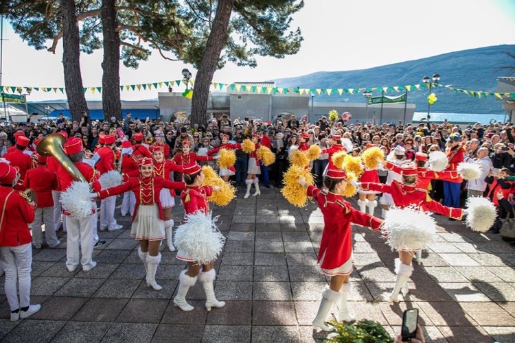 51-й Праздник мимозы в Херцег-Нови. Фото: Boka News, 