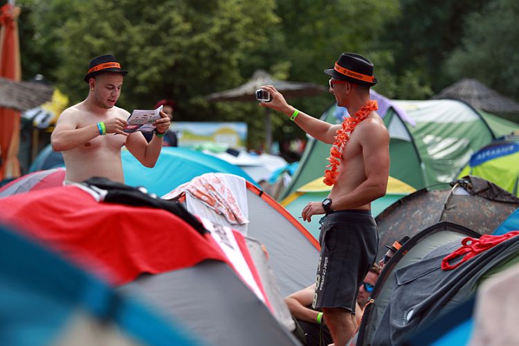 Кемпинг музыкального фестиваля EXIT 2016 в Нови-Саде 