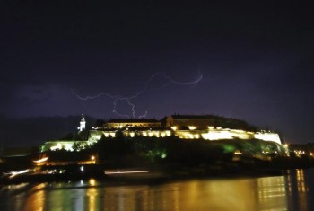 Молнии в Нови-Саде