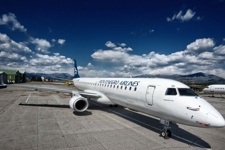 Самолет авиакомпании Montenegro Airlines. Фото: Montenegroairlines.com