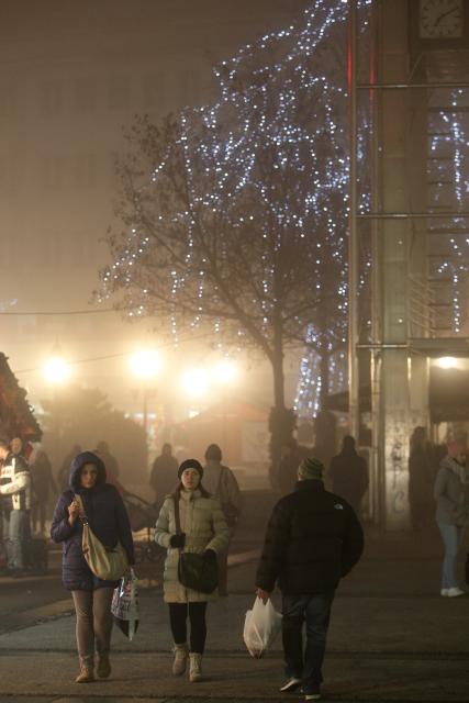 Вечерний Белград в преддверии нового 2016 года