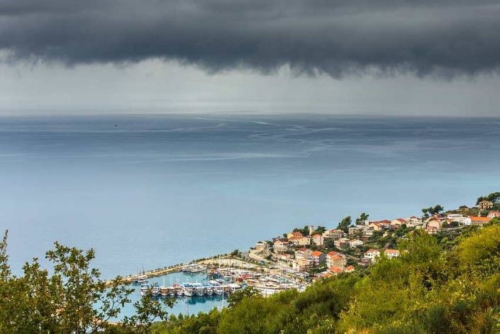 Непогода в Средней Далмации от Сплита до Брача