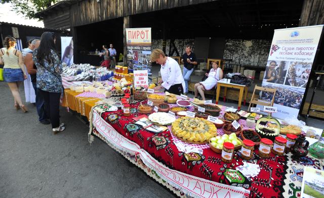 Фестиваль "Попробуй Сербию" в Белграде