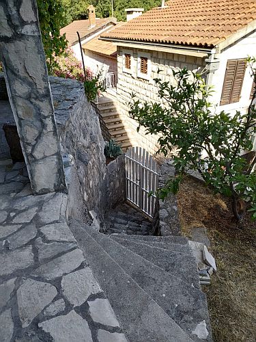 Продажа каменного дома в Черногории, Режевичи