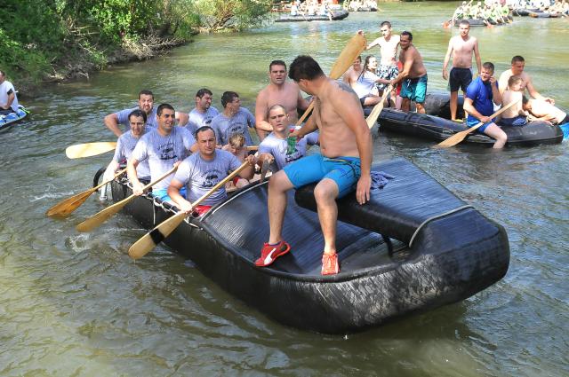 "Веселый спуск" по реке Ибар