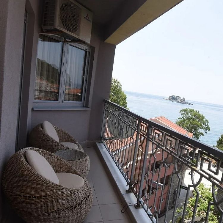Квартира с видом на море в Черногории, в Петроваце