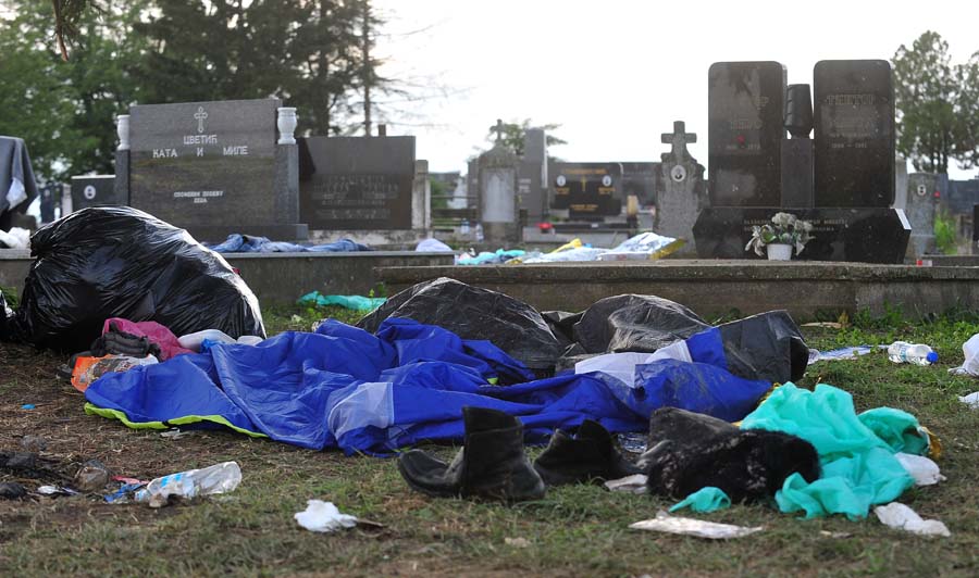 Православное кладбище на сербско-хорватской границе после беженцев