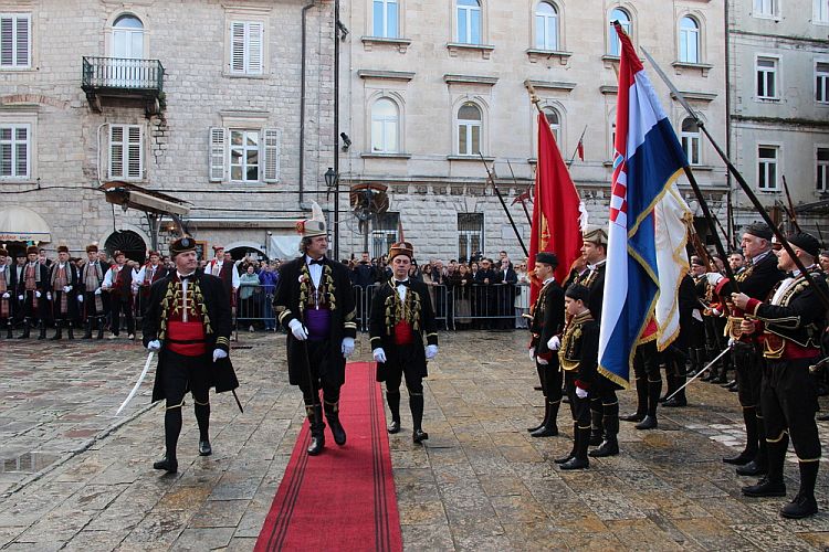 Празднование Дня святого Трифона в Которе