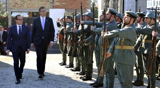 Установление мемориальной доски итальянским солдатам в Белграде