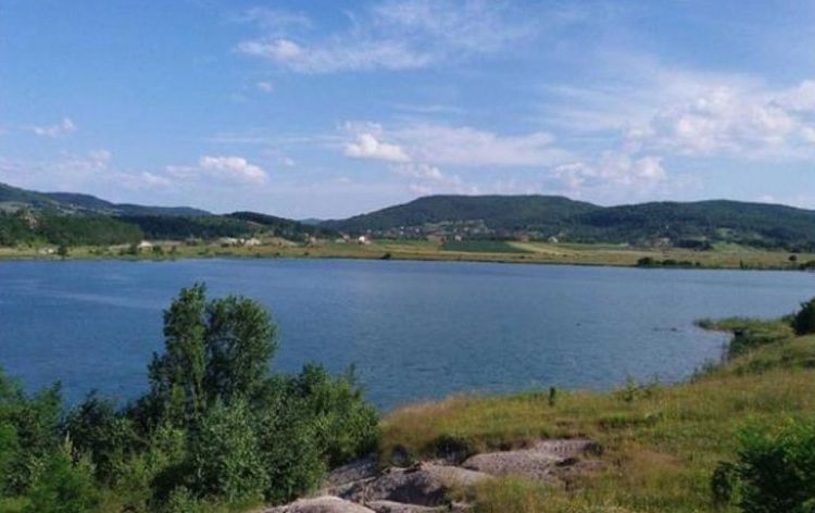 Боровичко озеро на севере Черногории