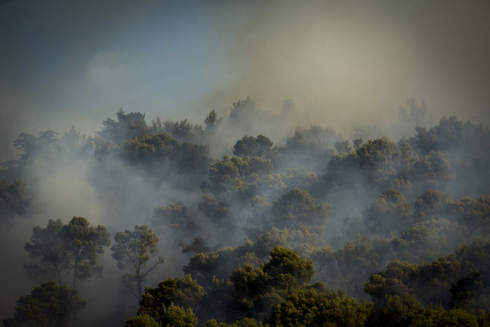 Тушение пожара у хорватского поселка Перкович. Фото: Jutarnji.hr, Nikolina Vukovic Stipanicev, CROPIX Тушение пожара в хорватском поселке Перкович