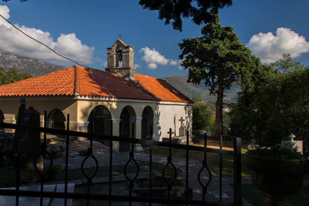 Церковь Святого Саввы в Херцег-Нови