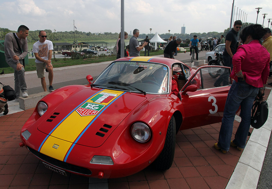 Выставка ретроавтомобилей в Белграде