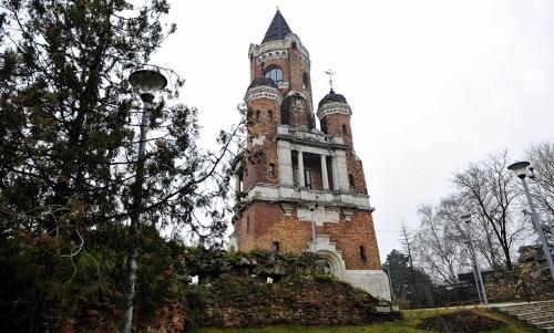 Башня Гардош в Земуне