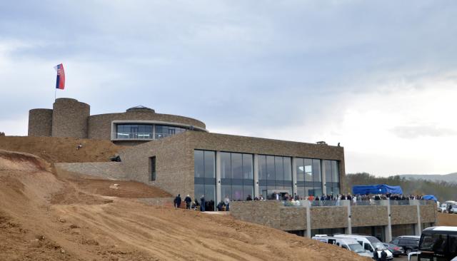 Открытие крупнейшего на Балканах частного винного погреба