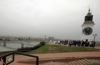 Часовая башня в Петроварадинской крепости в Нови-Саде