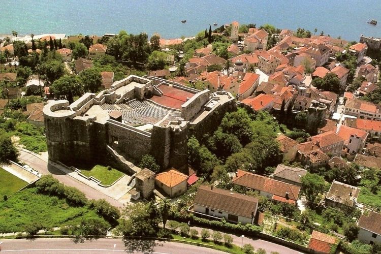 Крепость Канли-Кула в Херцег-Нови. Фото: Cdm.me