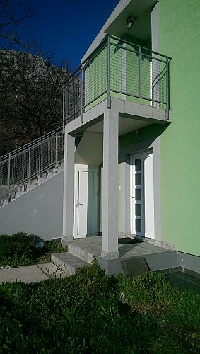 Дом в Черногории, в поселке Шушань