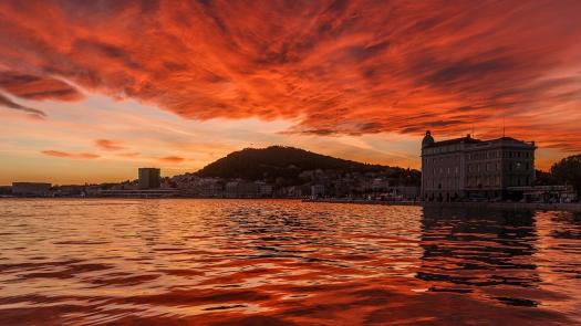 Потрясающмй закат в Сплите