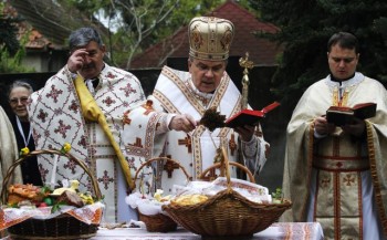 Святая Пасха в поселке русинов Руски-Крстур