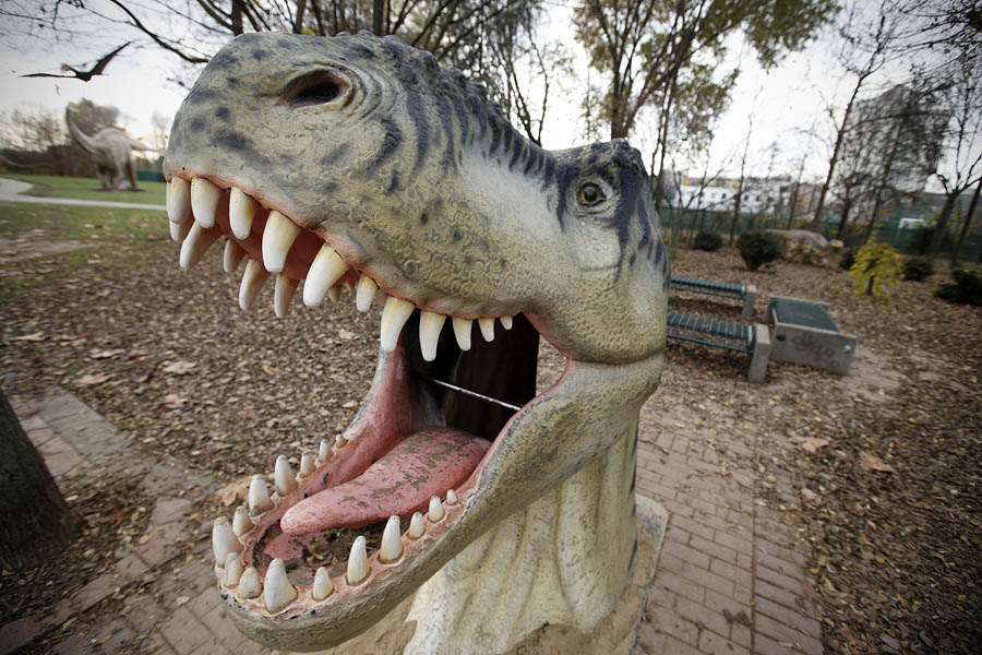 Выставка экспонатов динозавров в Загребе