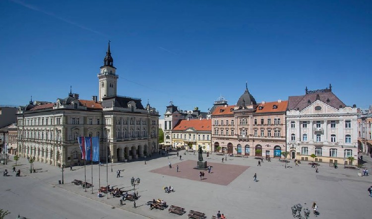 Нови-Сад. Фото: Facebook, Turistička organizacija Novog Sada Центральная площадь сербского Нови-Сада