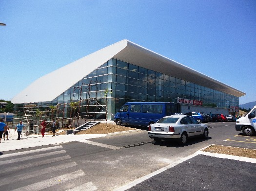 Автовокзал в Тивате. Фото: Vijesti.me, Sniša Luković