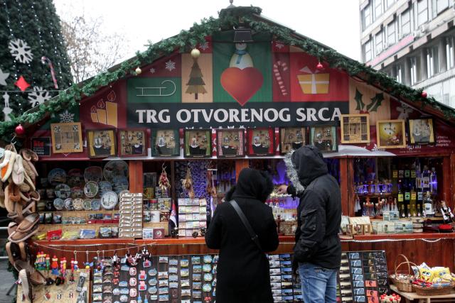 Предпраздничная обстановка в Белграде. Фото: TANJUG, Sava Radovanović Подготовка Белграда к наступлению нового 2016 года