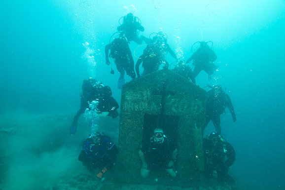 Часовня Святого Николая на дне моря у острова Пашман. Фото: eZadar.hr