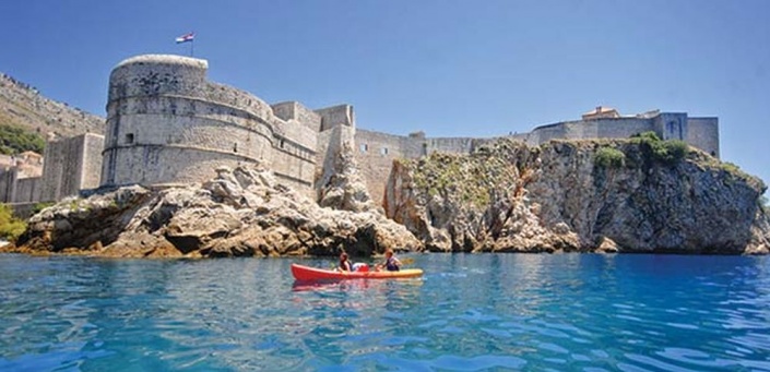 Крепостные стены Дубровника - самая узнаваемая достопримечательность южного курорта Хорватии