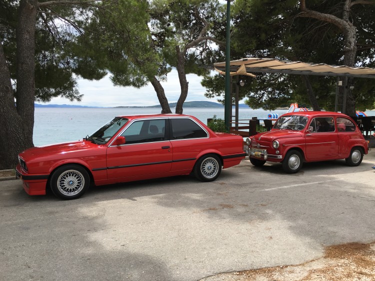 Выставка ретроавтомобилей в Дрвенике