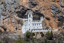 Монастырь Острог. Фото: Wikipedia.org